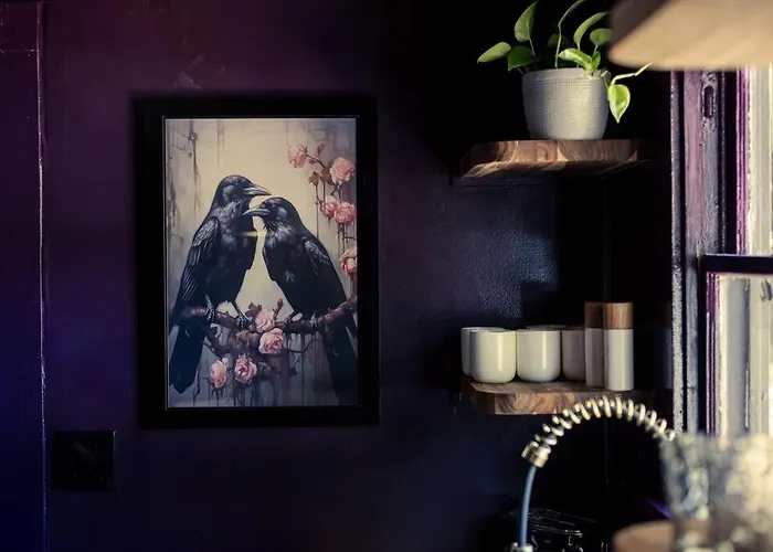 The Crow - Sophisticated East Hill Sanctuary * Pensacola