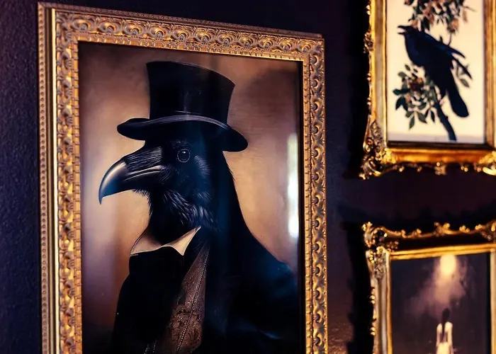 Villa The Crow - Sophisticated East Hill Sanctuary *